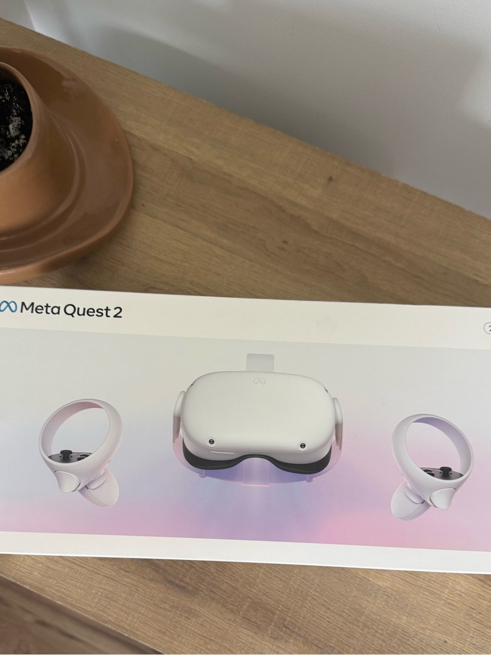 Oculus Meta Quest 2 White VR Headset with White Controllers